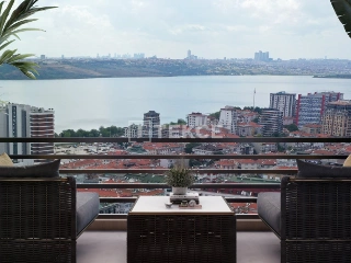 Appartement te koop Küçükçekmece (RBT93685)