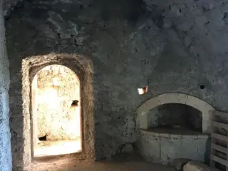 Residence for sale Piso Pigadi (RBT94675)