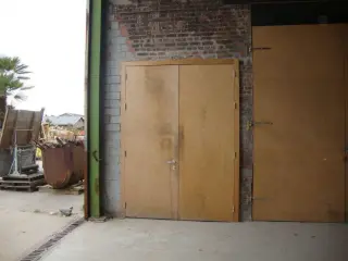 Industrial building for rent Heule (RBT97284)