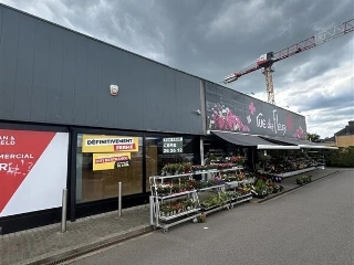 Commercial building for rent Strassen (RBT99974)