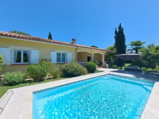 Residence for sale Fleurance (RBU02504)