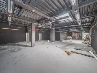 Commercial building for sale Halle (RBU03892)