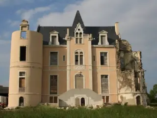 Mansion for sale Saint-Paul-le-Gaultier (RBU05492)