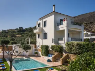 Residence for sale Afrata (RBU06308)