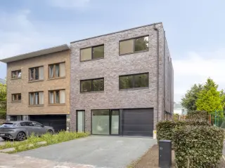 Villa for sale Sint-Pieters-Leeuw (RBU07675)