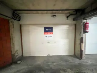 Garage à vendre Nieuwpoort (RBU08900)