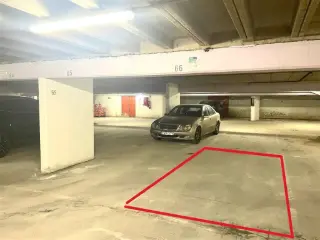 Parking à louer Anvers (RBU09580)