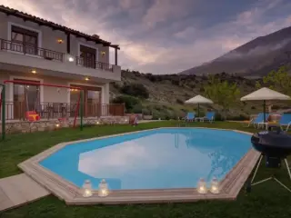 Residence for sale Triopetra (RBU10167)