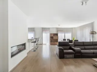 Ground floor for sale Boom (RBU10443)