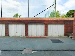 Garagebox te koop Sint-Pieters-Leeuw (RBU11129)