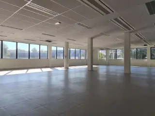 Bureaux à louer Grand-Bigard (RBU12217)