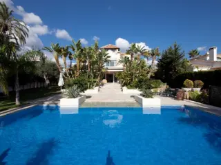 Residence for sale Marbella (RBU13674)