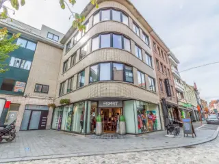 Surface commerciale à louer Hal (RBU16932)