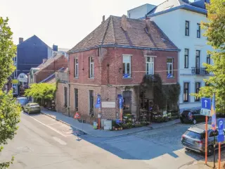 Commercial building for sale Halle (RBU17403)