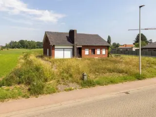 Residence for sale Malle (RBU18382)