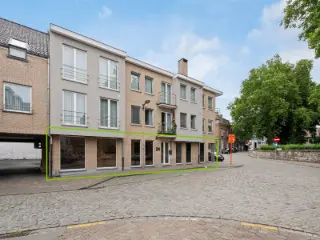 Surface commerciale à vendre Sint-Pieters-Leeuw (RBU20358)
