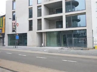 Commercial building for sale Mol (RBU20716)