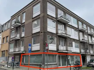 Commercial building for sale Etterbeek (RBU21378)