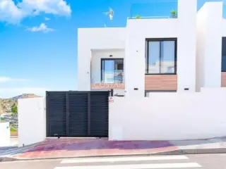 Huis te koop Benijófar (RBU25941)