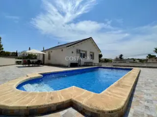 Maison à vendre Torrevieja (RBU26051)