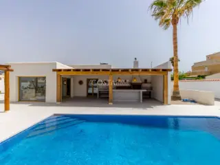 Maison à vendre Torrevieja (RBU26102)