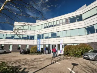 Bureaux à louer Zellik (RBU29011)