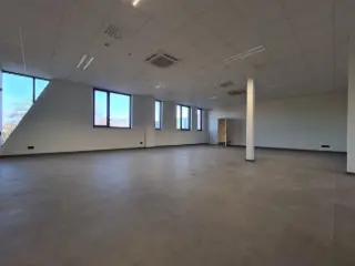Bureaux à louer Drogenbos (RBU29012)