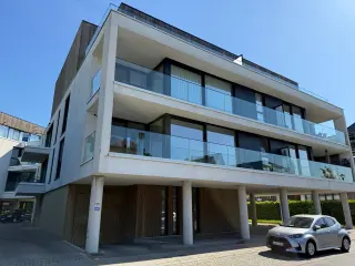 Garage à louer Wingene (RBU32787)