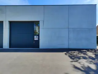 Surface industrielle à louer Eernegem (RBU34331)