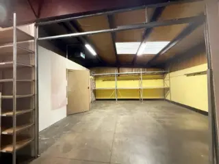 Commercial building for rent Schouweiler (RBU37794)