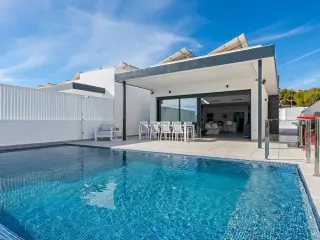 Huis te koop San Miguel de Salinas (RBU44603)