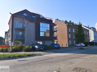 Appartement à louer Sint-Pieters-Leeuw (RBU46387)