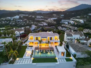Residence for sale Marbella (RBU46679)