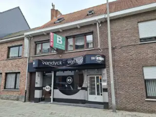 Handelspand te koop Geel (RBU47781)