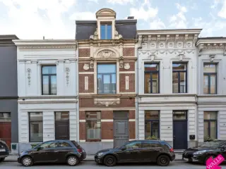 Herenhuis te huur Antwerpen (RBU49760)