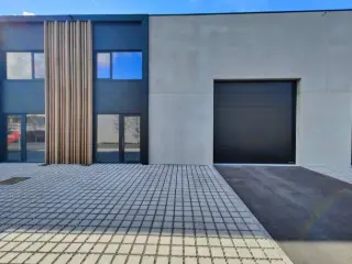 Industrial building for rent Oudenburg (RBU52271)