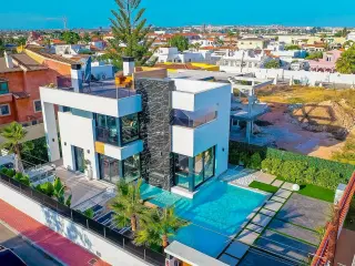 Maison à vendre Torrevieja (RBU52656)