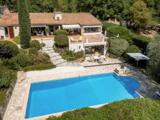 Huis te koop Montauroux (RBU55370)