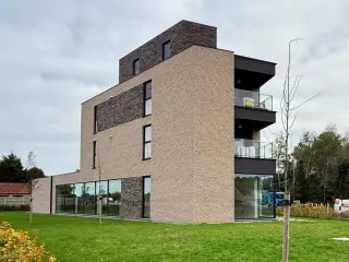 Commercial building for rent Ham (RBU55510)