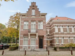 Herenhuis te koop Brasschaat (RBU55906)