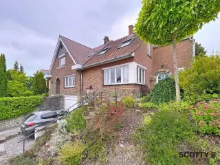 Maison à louer Rhode-Saint-Genèse (RBU56053)