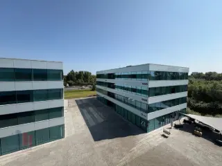 Kantoor te huur Zwijnaarde (RBU57035)