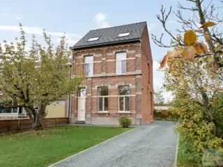 Herenhuis te koop Koningshooikt (RBU58358)