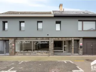 Surface commerciale à louer Roosdaal (RBU58952)