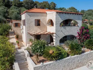 Maison à vendre Vouves (RBU59904)