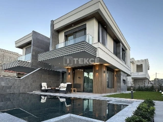 Huis te koop Çeşme (RBU59956)