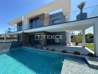 Huis te koop Çeşme (RBU59974)
