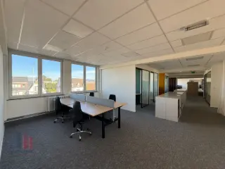 Kantoor te huur Sint-Niklaas (RBU60506)