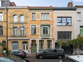 Herenhuis te koop Antwerpen (RBU60857)