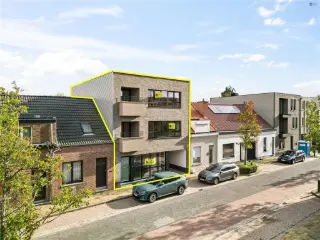 Mixed building for sale Sint-Niklaas (RBU62456)